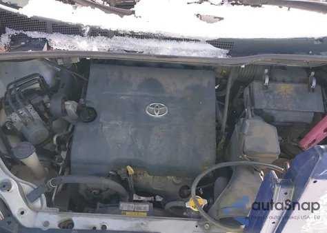 2013 Toyota Sienna L V6 7 Passenger z USA, uszkodzony, nr VIN 5TDZK3DC8DS346016